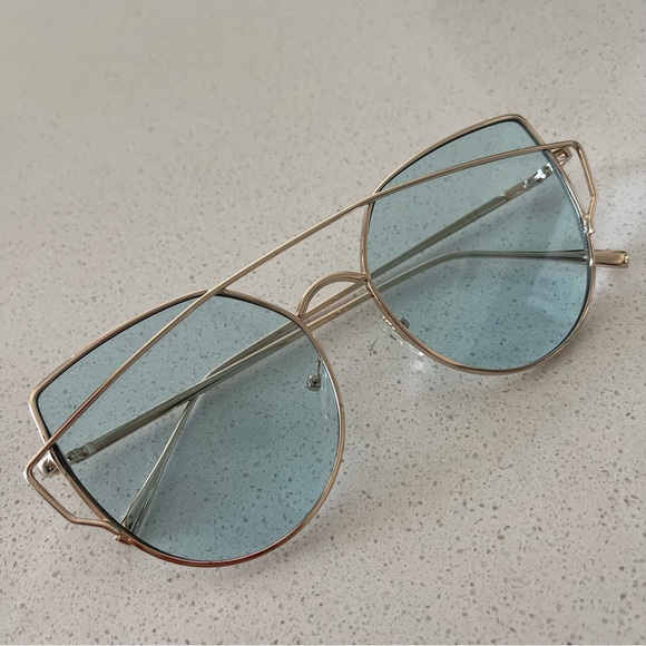 NWT Blue Oversized Metal Frame Boho Festival EDM sunglasses - Picture 2 of 2